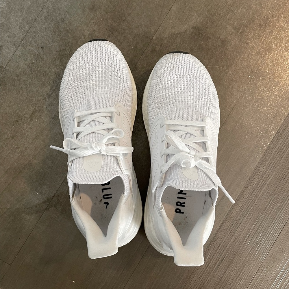 ULTRABOOST 2021